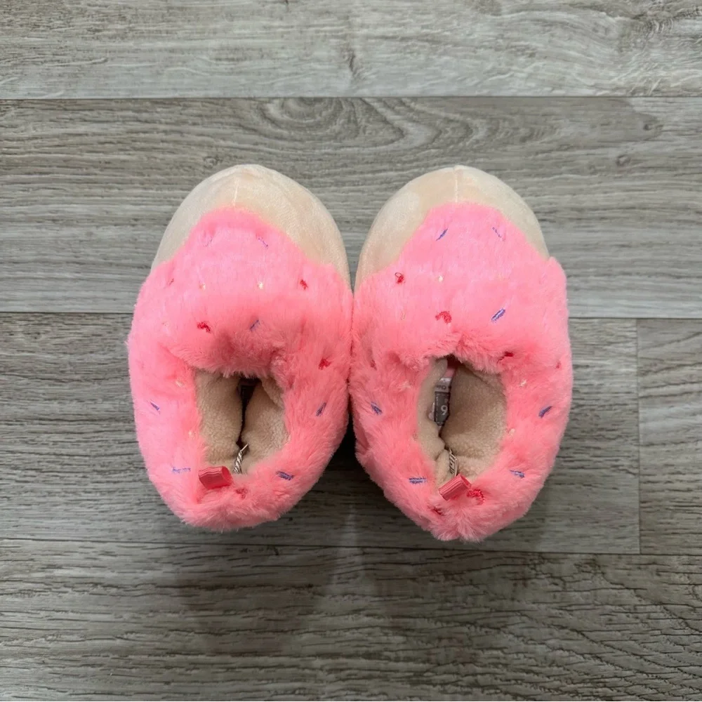 Carter’s Girls Donut Slippers